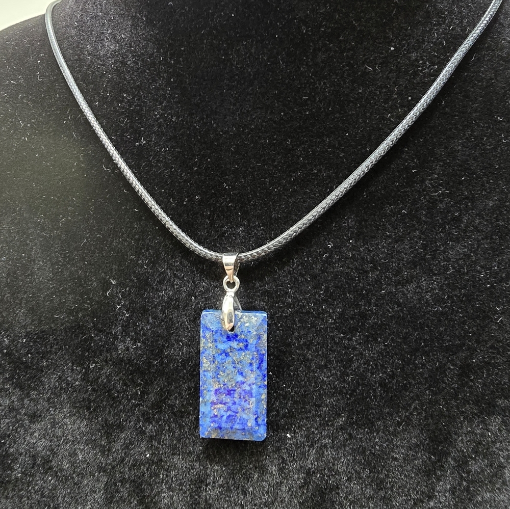 Lapis Lazuli Crystal Pendant Necklace